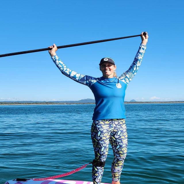 Women’s Blue Hawaiian Long-Sleeve Rash Guard – LIVE LOVE SUP